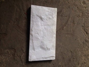 Đá bóc trắng sữa 10x20cm Đá bóc trắng sữa 10x20cm