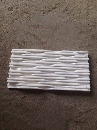 Đá răng lược trắng  10x20cm