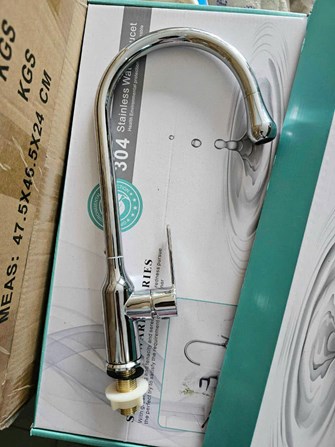 Vòi rửa chén lạnh bóng  VCL02