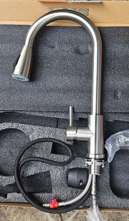 Vòi rửa chén lạnh dây rút Inox 304